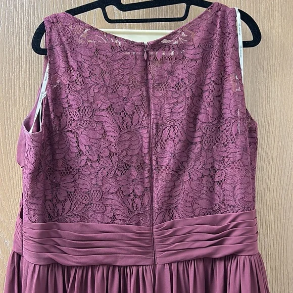 Jasmine Galleria Floor Length Burgundy Formal Dress - Picture 3 of 6